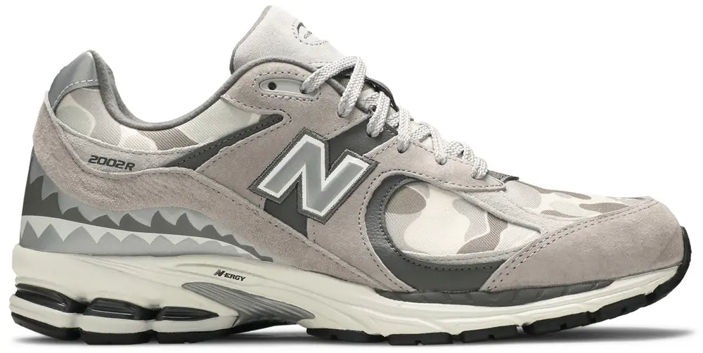 Pre-Owned No Box BAPE x New Balance 2002R 'Apes Together Strong - Grey Camo'