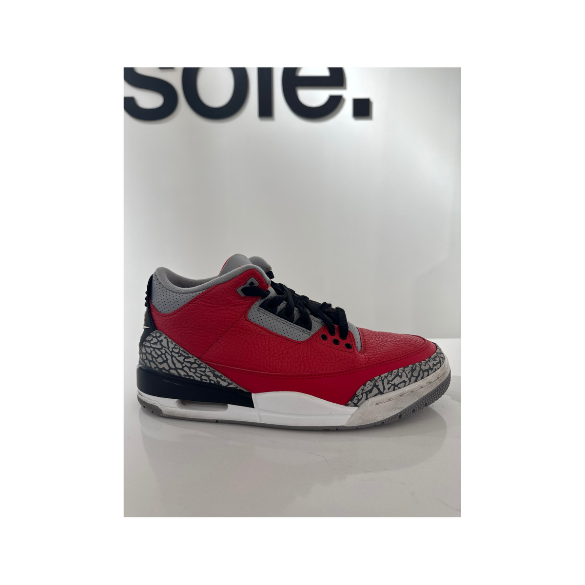 Jordan Air Jordan 3 Retro SE 'Unite' Size 10.5/12W (Moderately Worn Pre-Owned) - Image 1