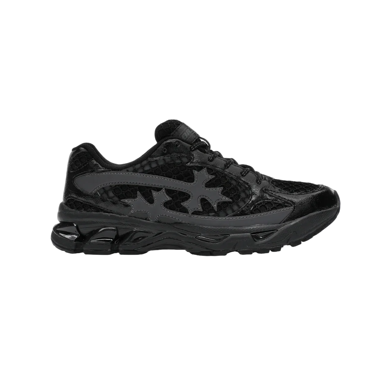 Bravest Studios Kross Kountry Runner Triple Black