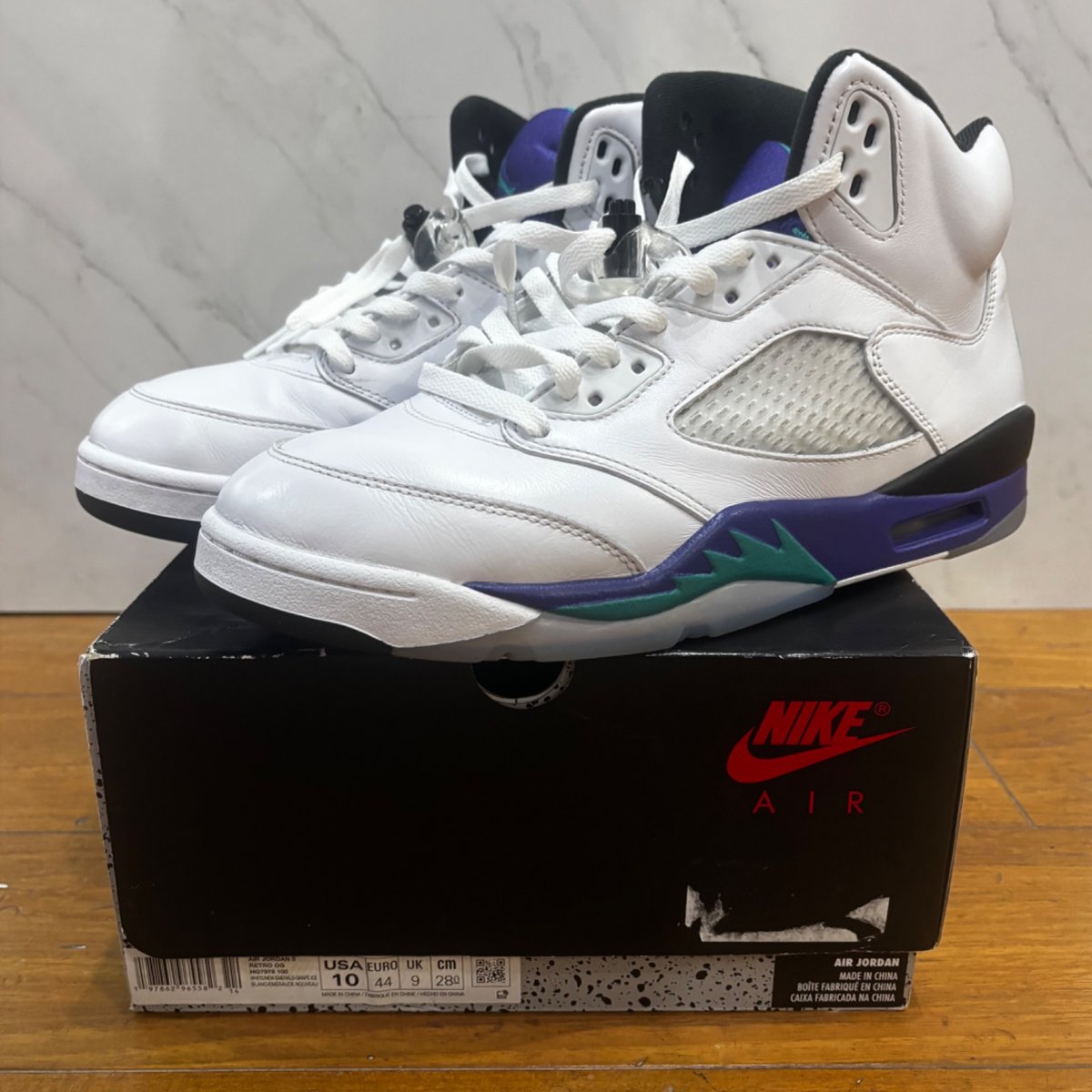 Jordan 5 Retro Grape (2025) Size 10 (Lightly Worn Pre-Owned)