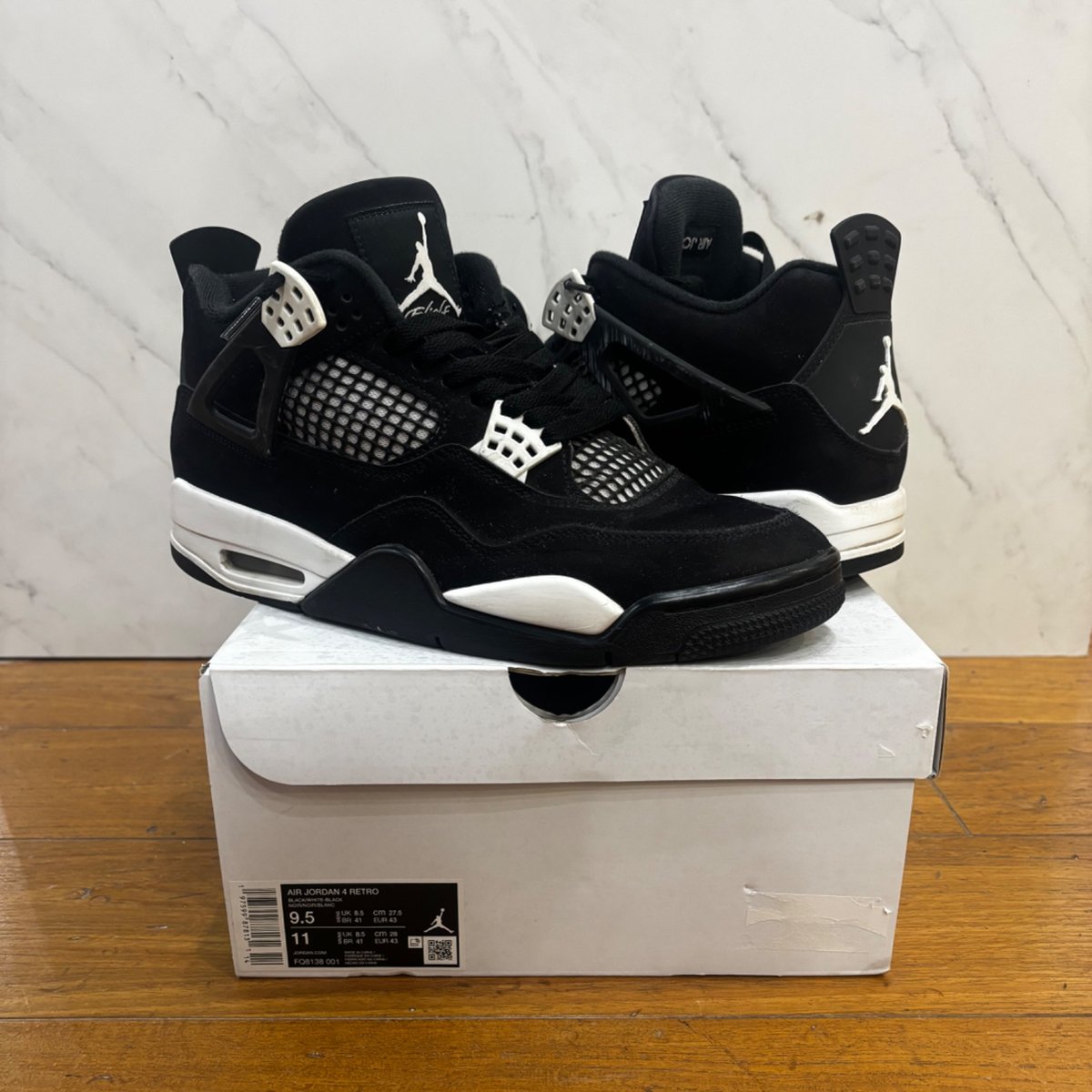 Jordan 4 Retro White Thunder - Image 1