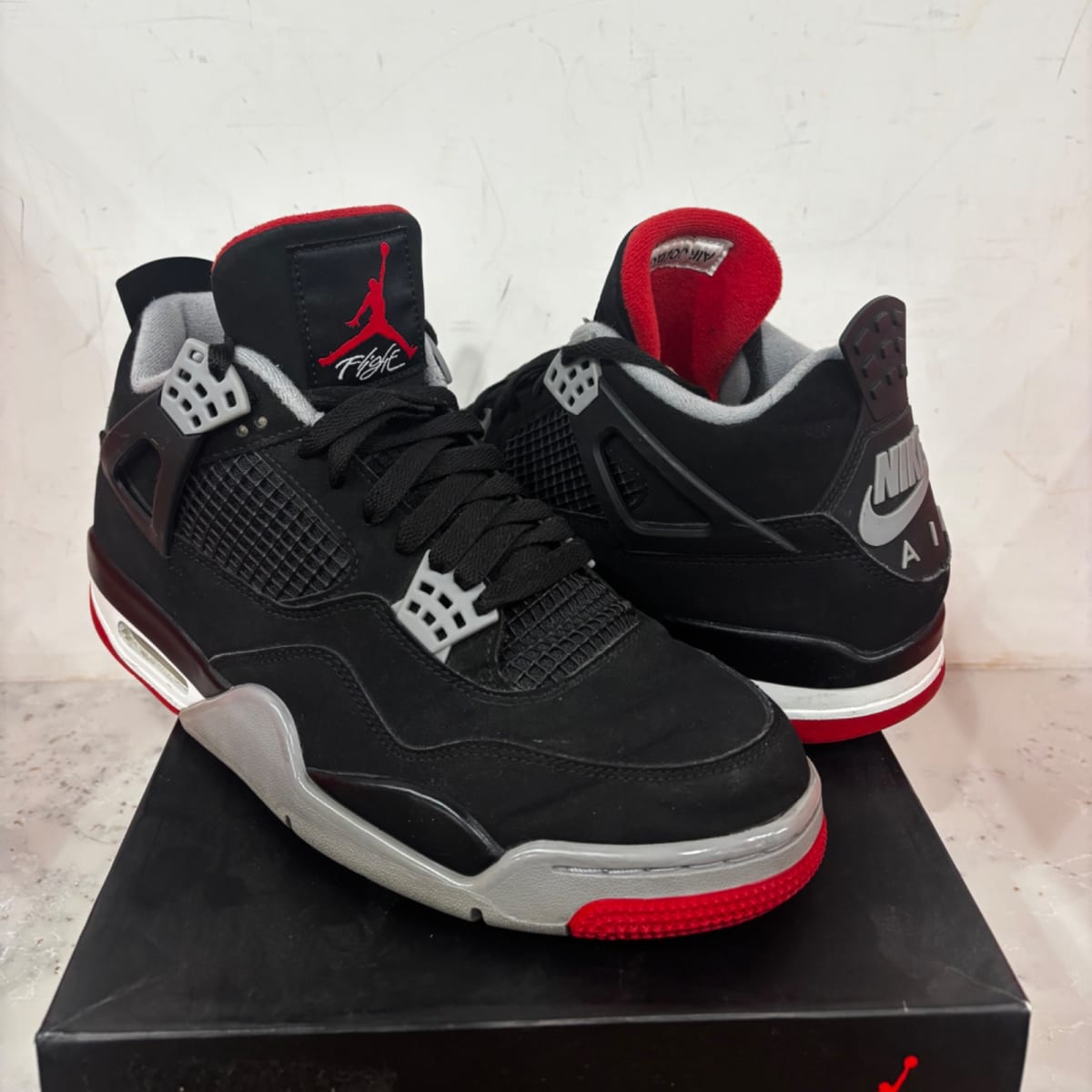 Jordan Air Jordan 4 Retro OG 'Bred' 2019 Size 10.5/12W (Moderately Worn Pre-Owned) - side