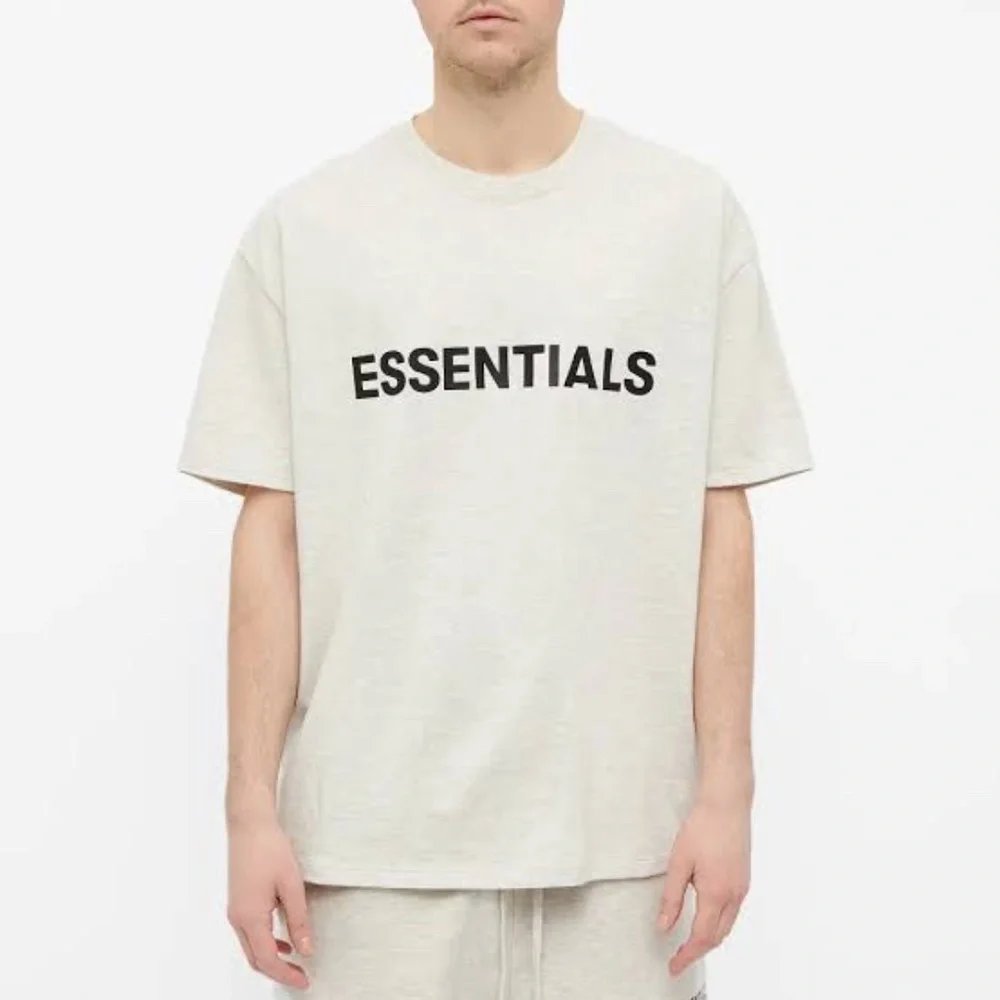 Essentials FW20 Tee Oatmeal