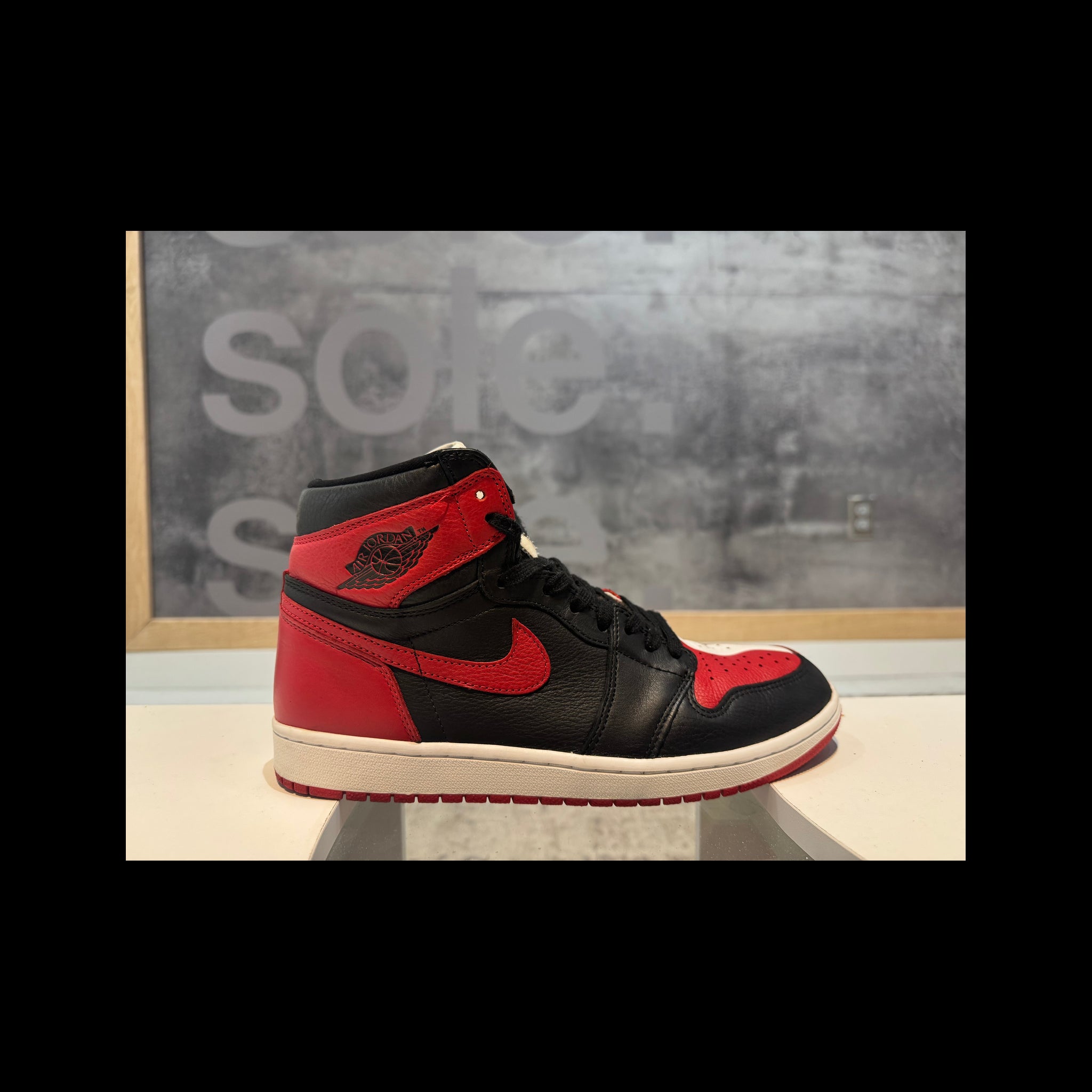 Pre-Owned Air Jordan 1 Retro High OG NRG 'Homage to Home' Chicago Exclusive