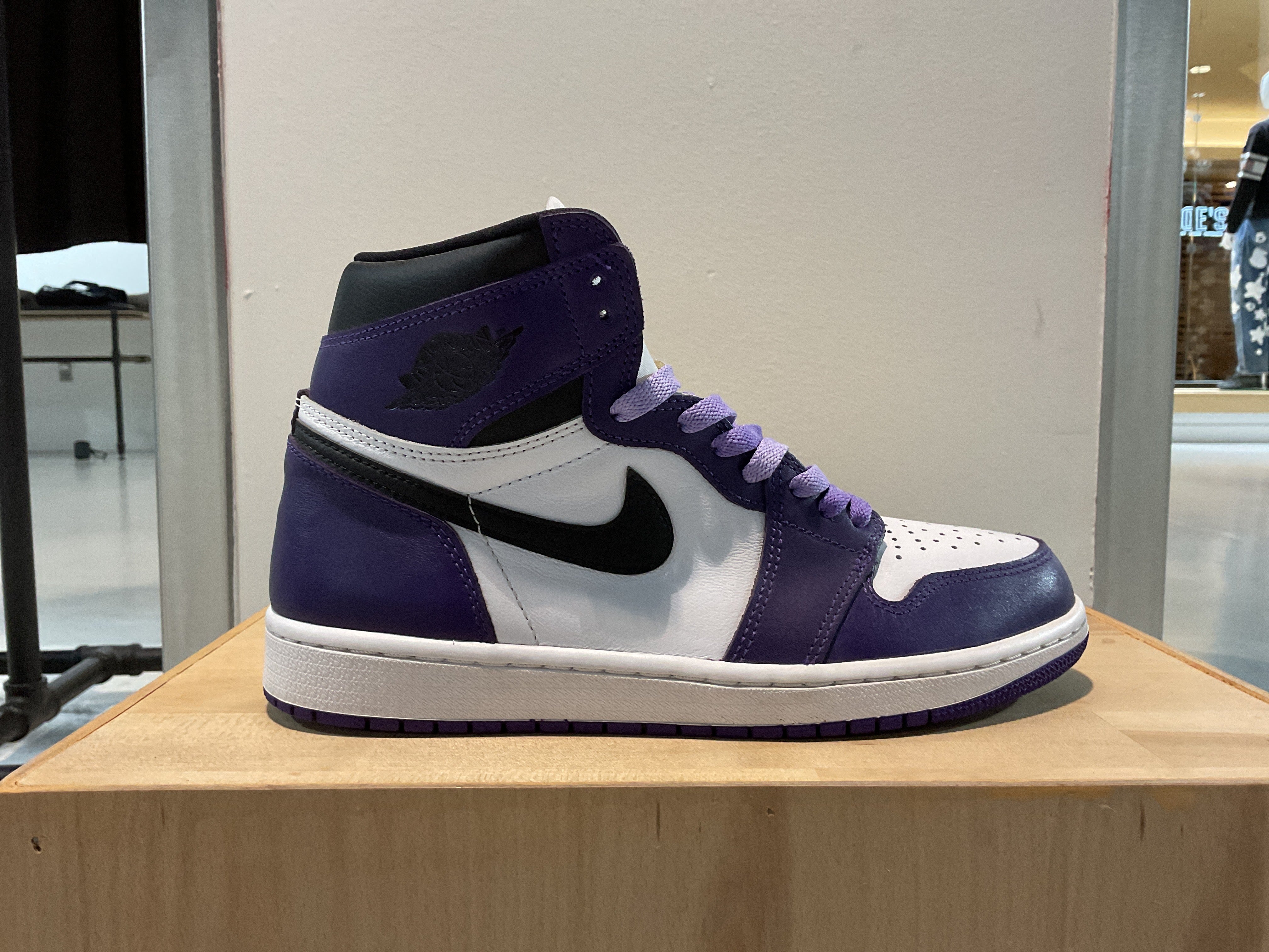 Pre-Owned Air Jordan 1 Retro High OG 'Court Purple 2.0'