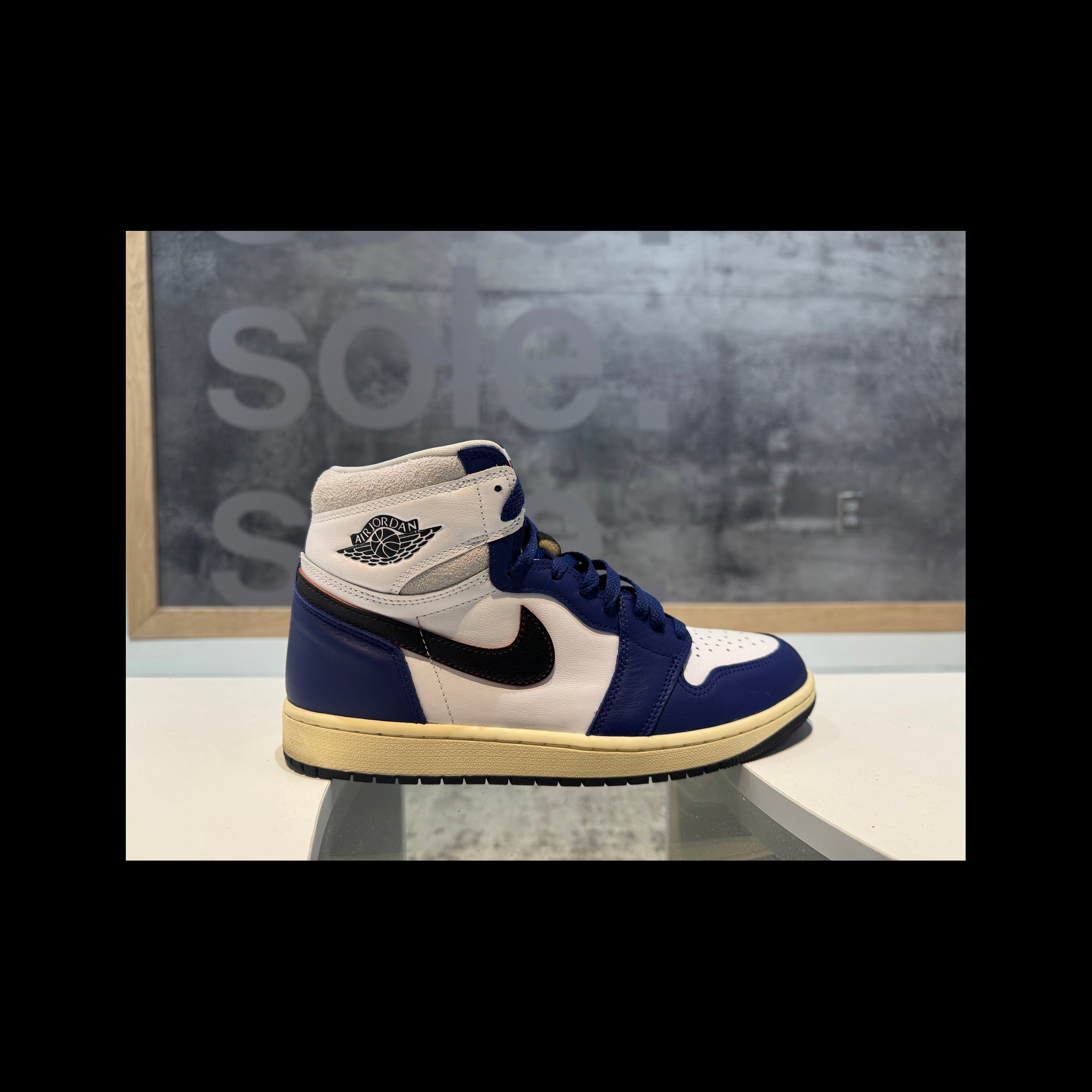 Pre-Owned Air Jordan 1 Retro High OG 'Rare Air - Deep Royal Blue'
