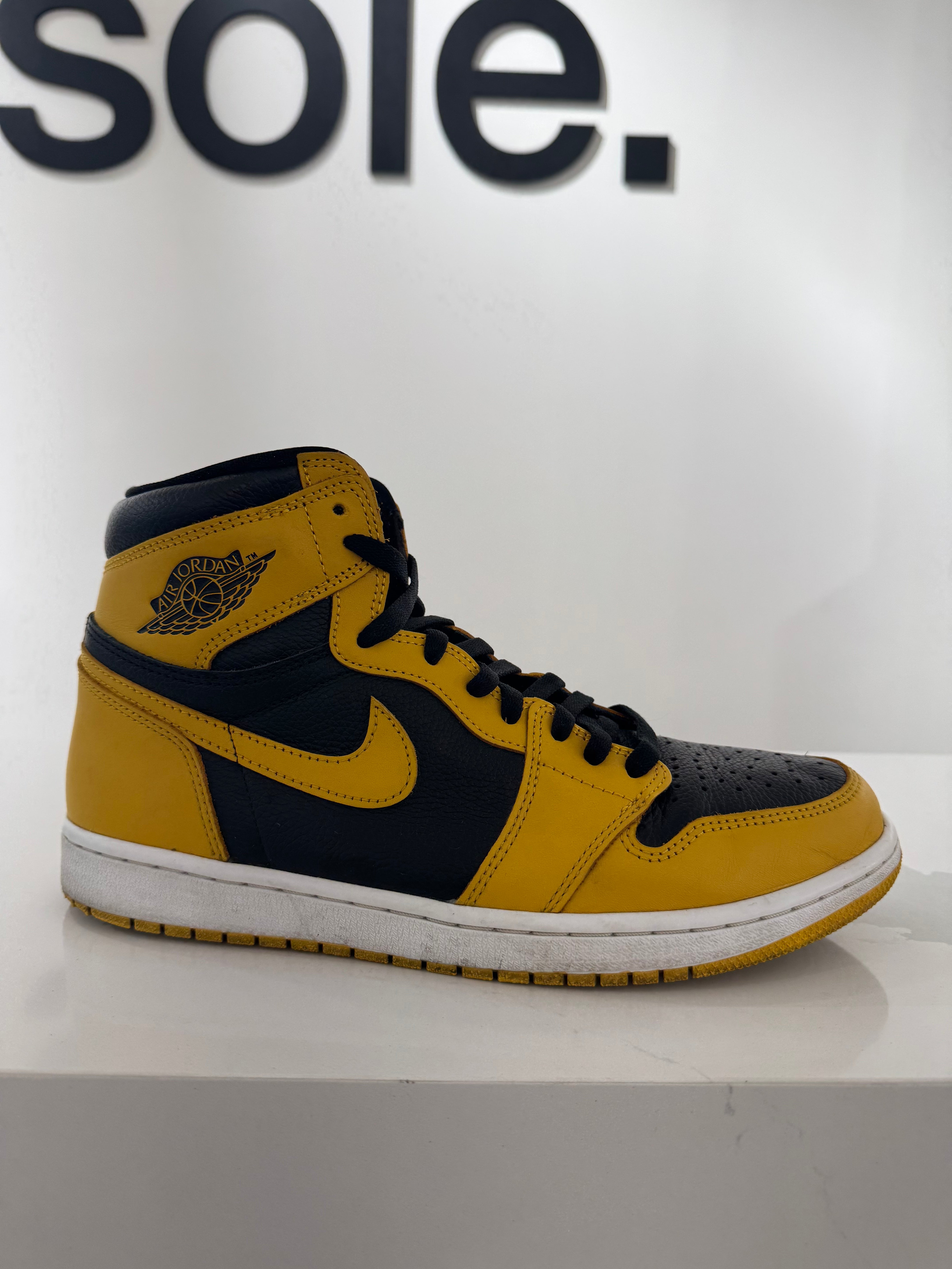 Pre-Owned Air Jordan 1 Retro High OG 'Pollen'