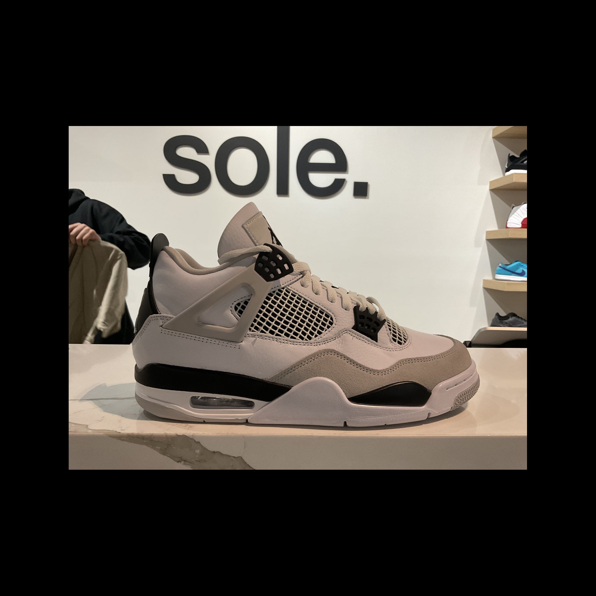 Pre-Owned Air Jordan 4 Retro 'Military Black'
