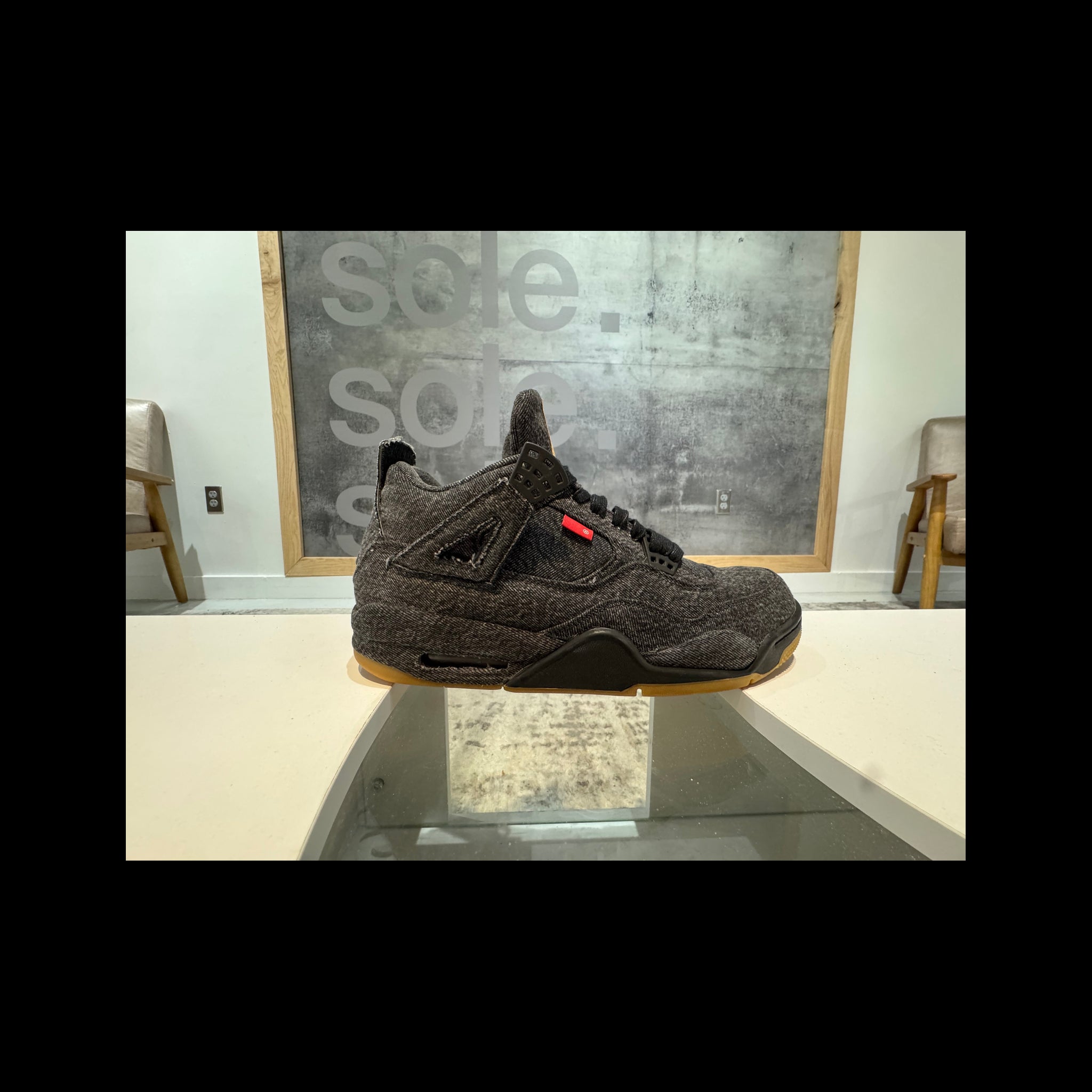 Pre-Owned Levi's x Air Jordan 4 Retro 'Black Denim - Blank Tag'