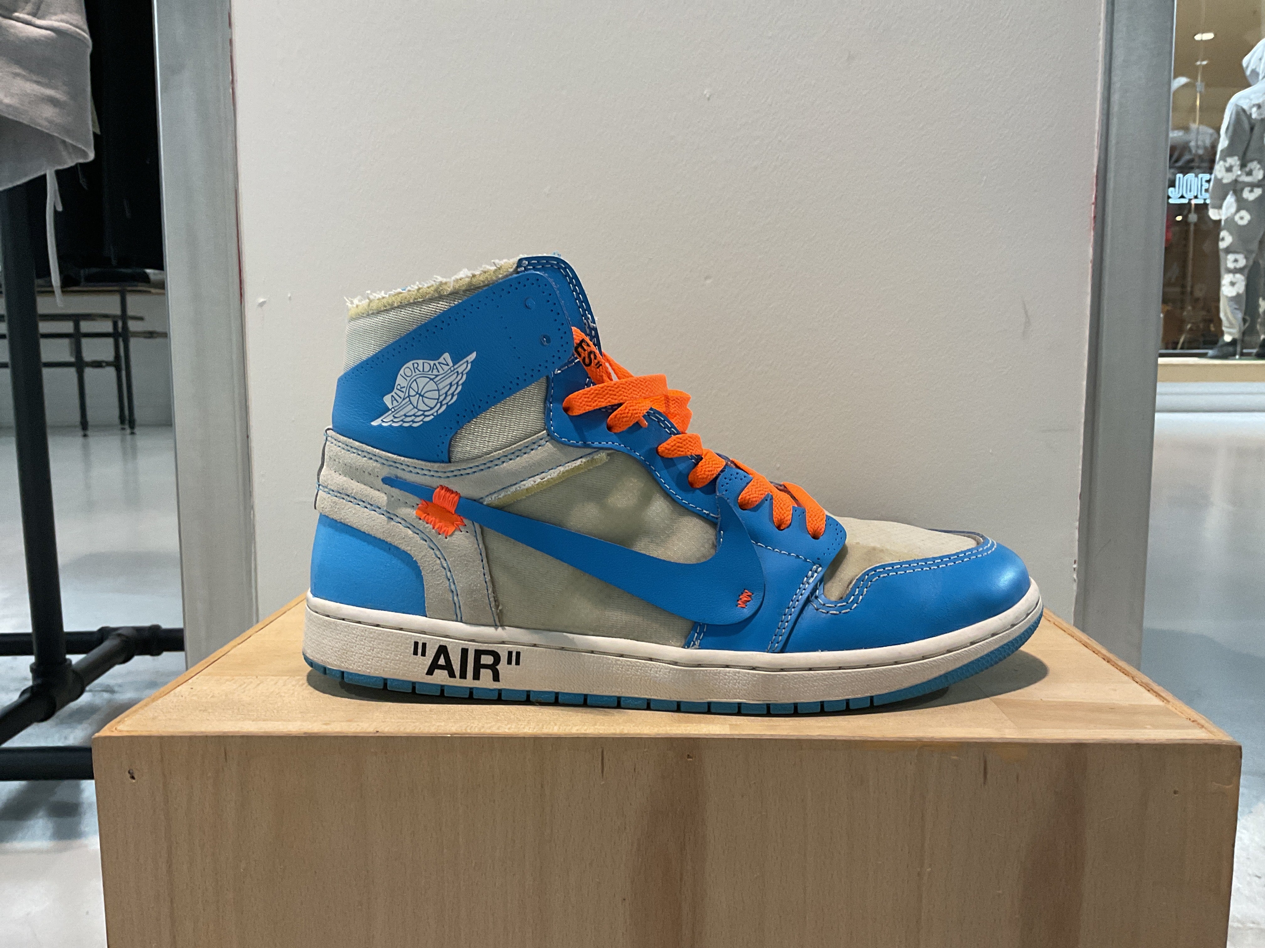 Pre-owned Off-White x Air Jordan 1 Retro High OG 'UNC'