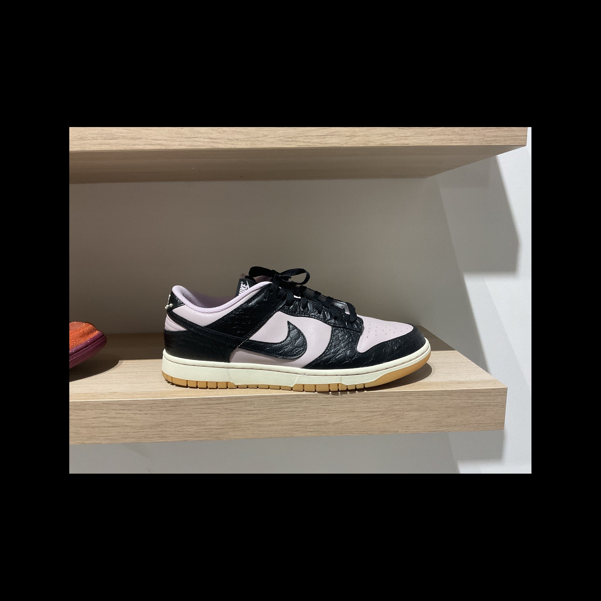 Pre-Owned Wmns Dunk Low 'Pink Foam Black'