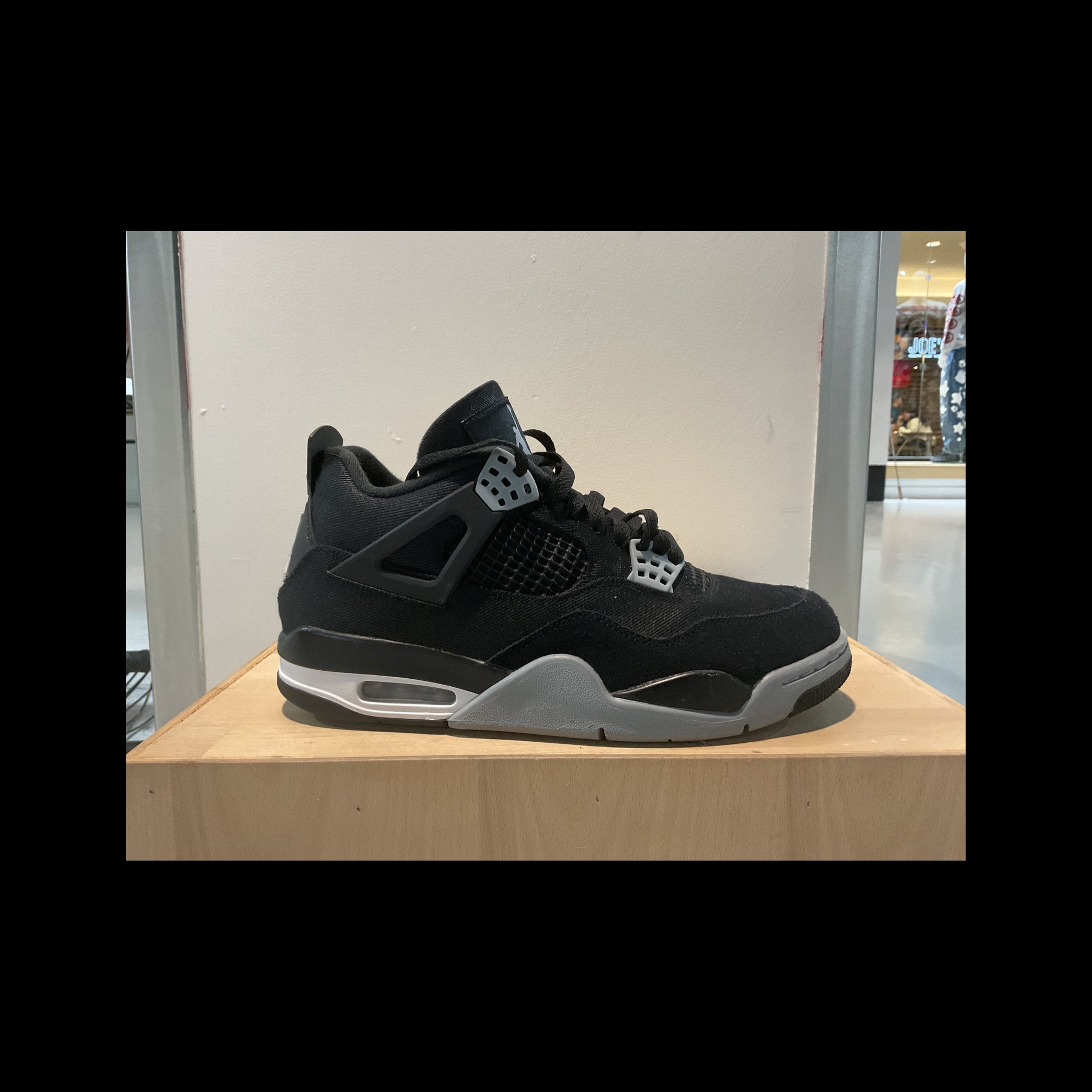 Pre-Owned Air Jordan 4 Retro SE 'Black Canvas'