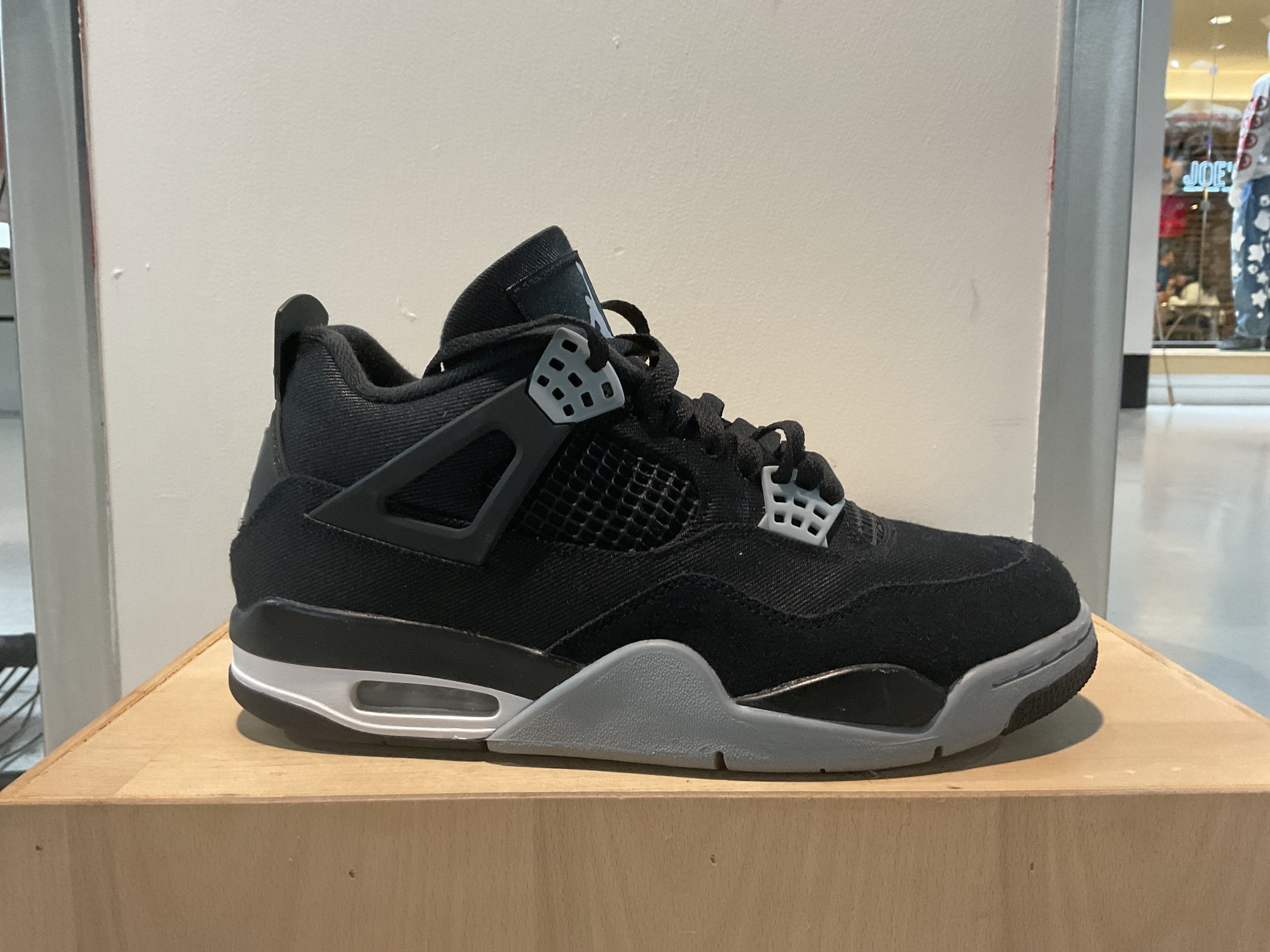 Pre-Owned Air Jordan 4 Retro SE 'Black Canvas'
