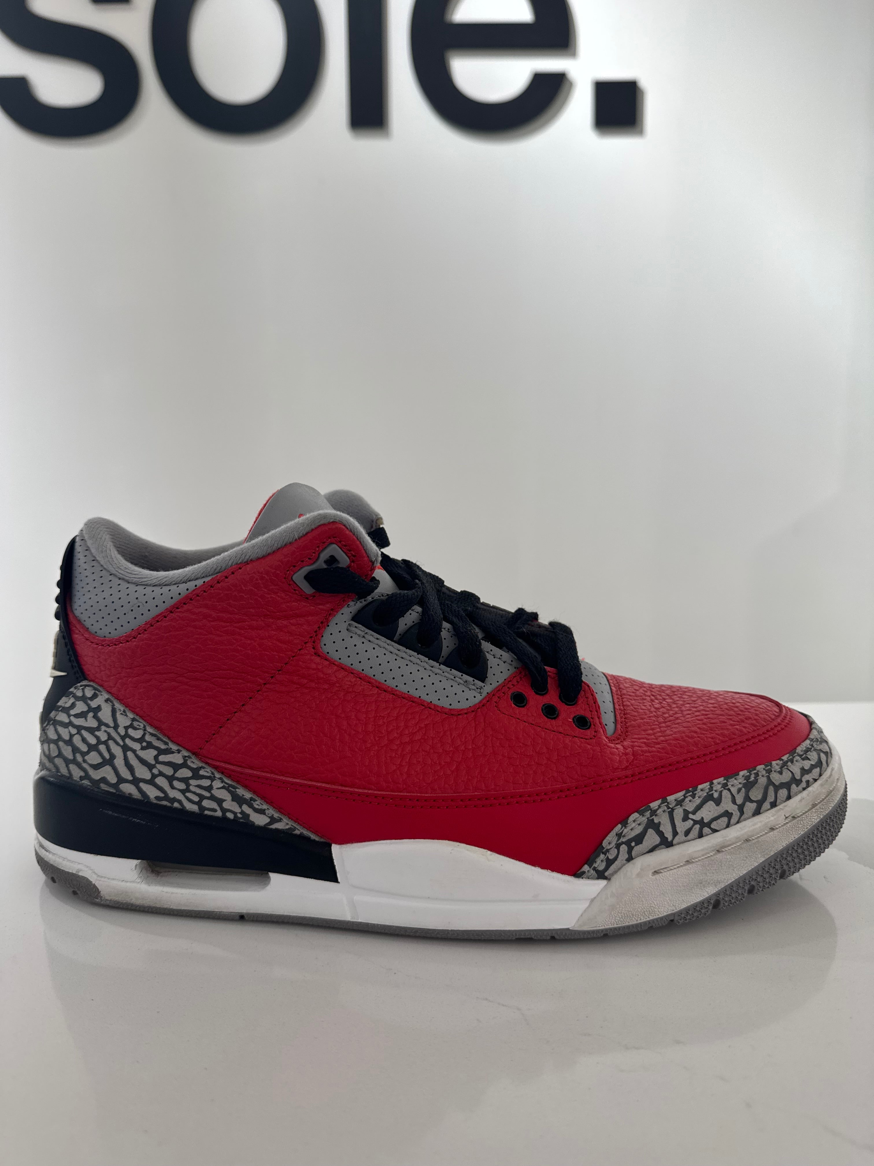 Pre-Owned Air Jordan 3 Retro SE 'Unite'