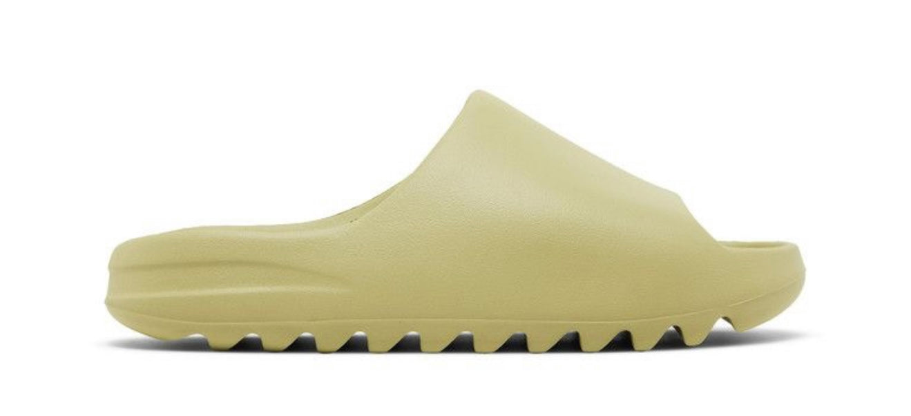 Yeezy Slides 'Resin' 2022