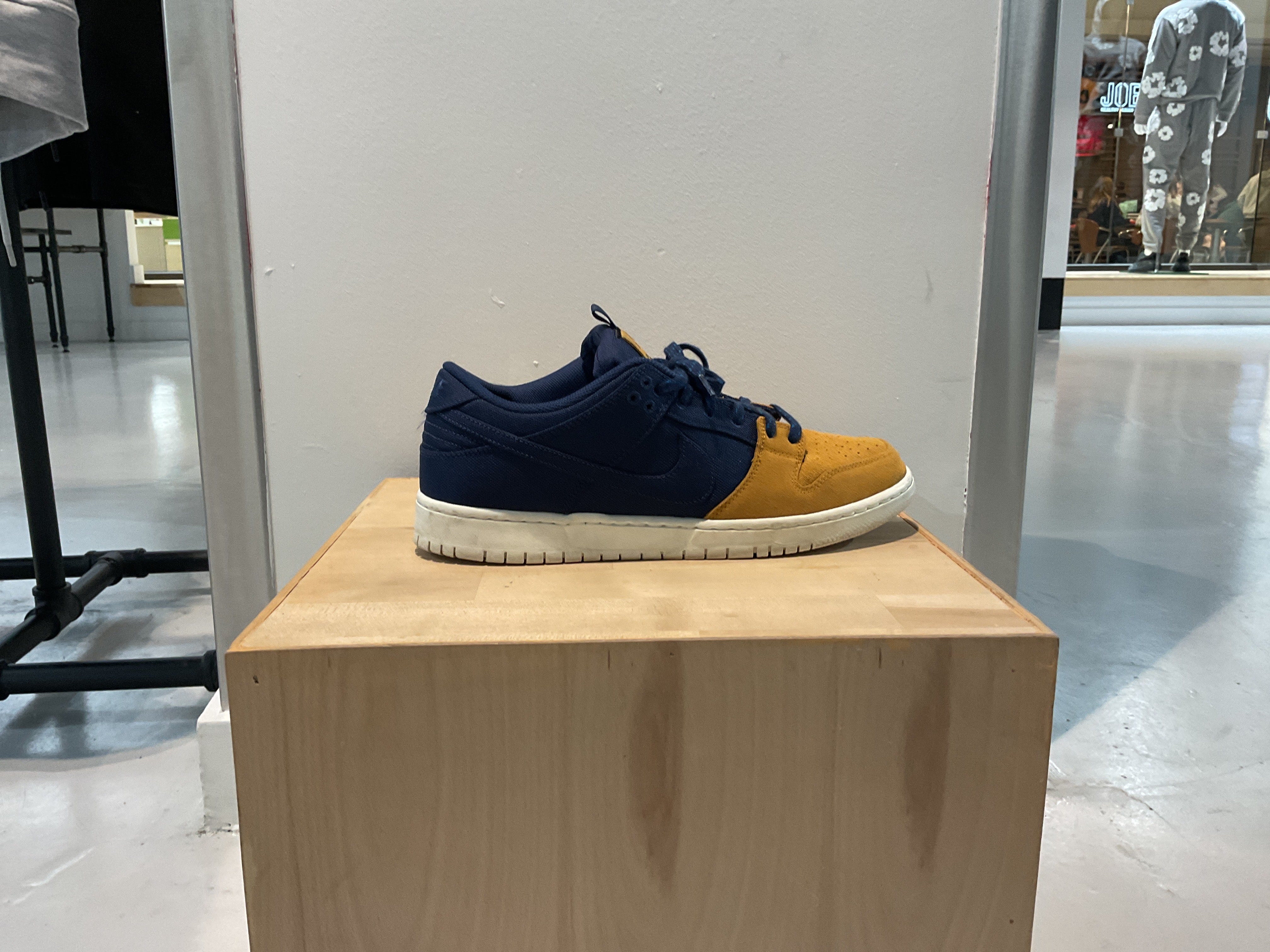 Pre-Owned Dunk Low SB 'Navy Desert Ochre'