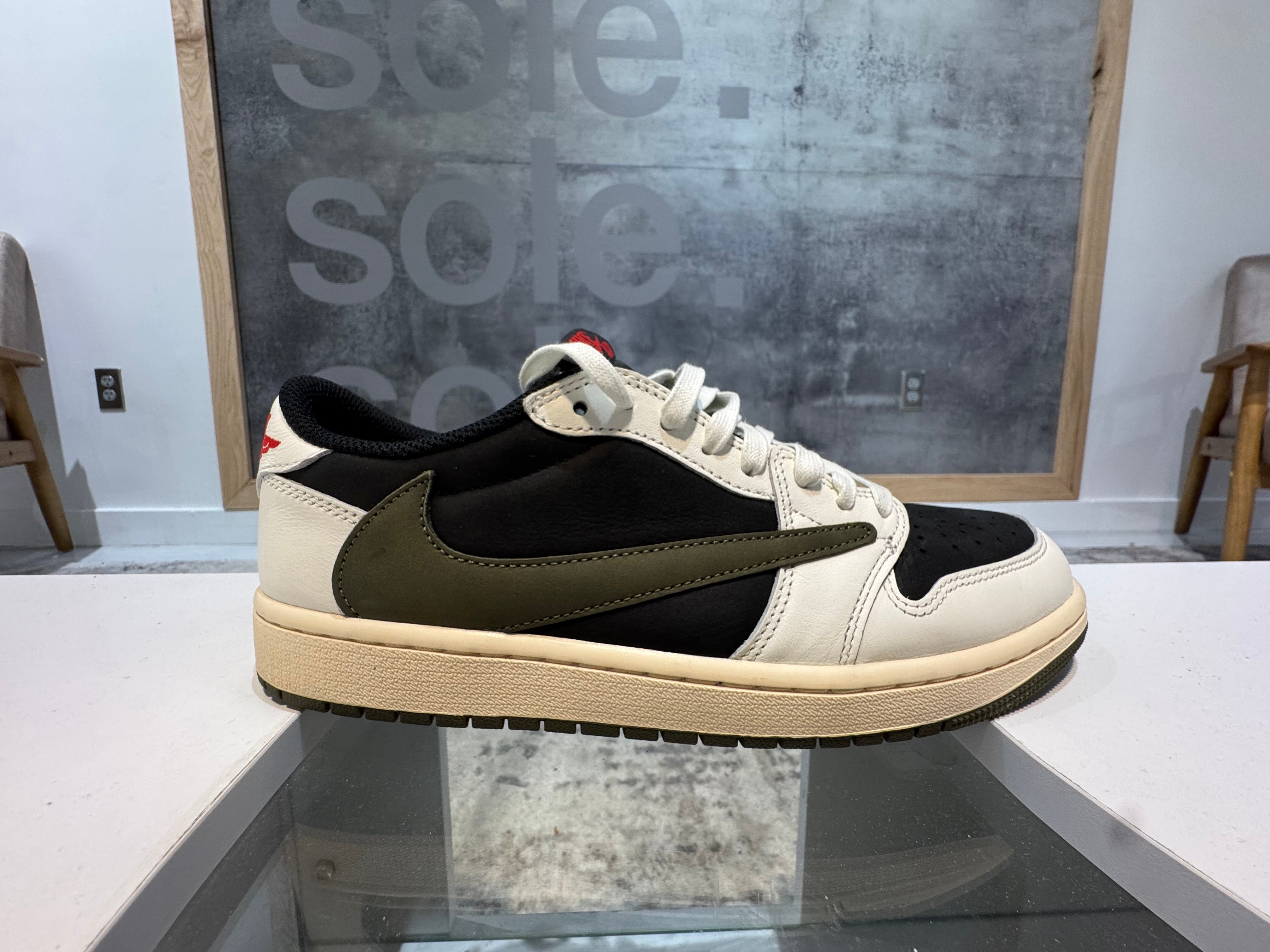 Pre-Owned Travis Scott x Wmns Air Jordan 1 Retro Low OG SP 'Olive'