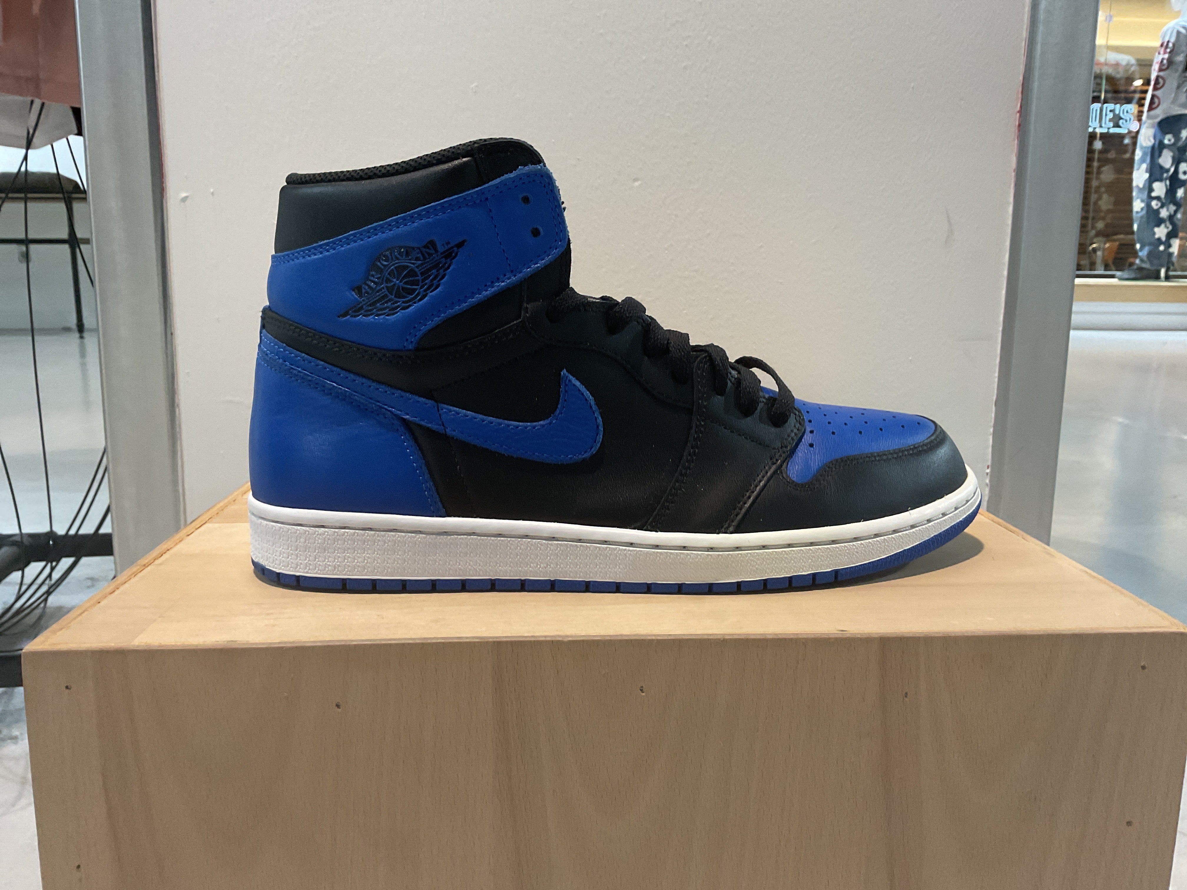 Pre-Owned Air Jordan 1 Retro High OG 'Royal' 2017