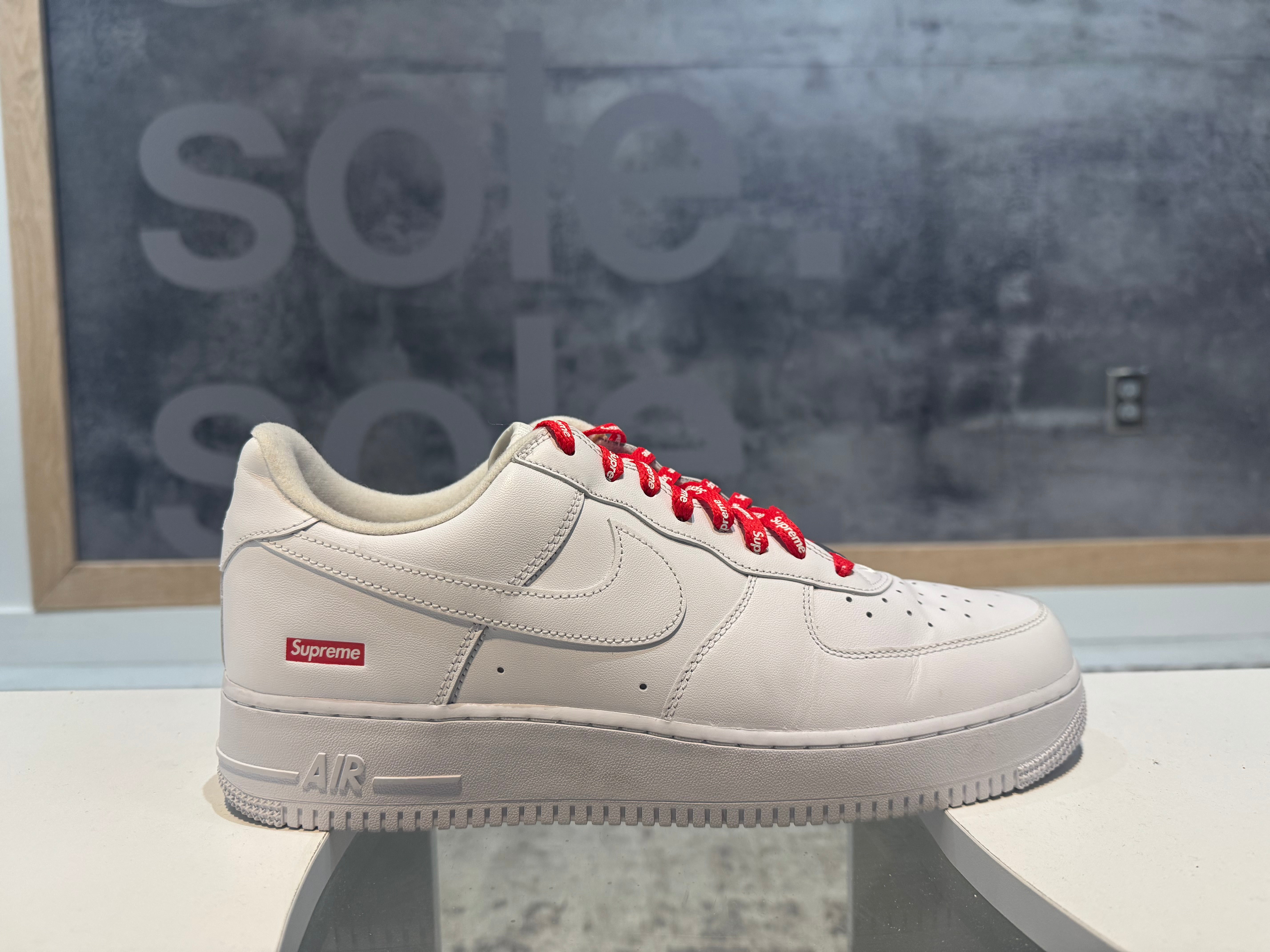 Pre-Owned Supreme x Air Force 1 Low 'Box Logo - white'