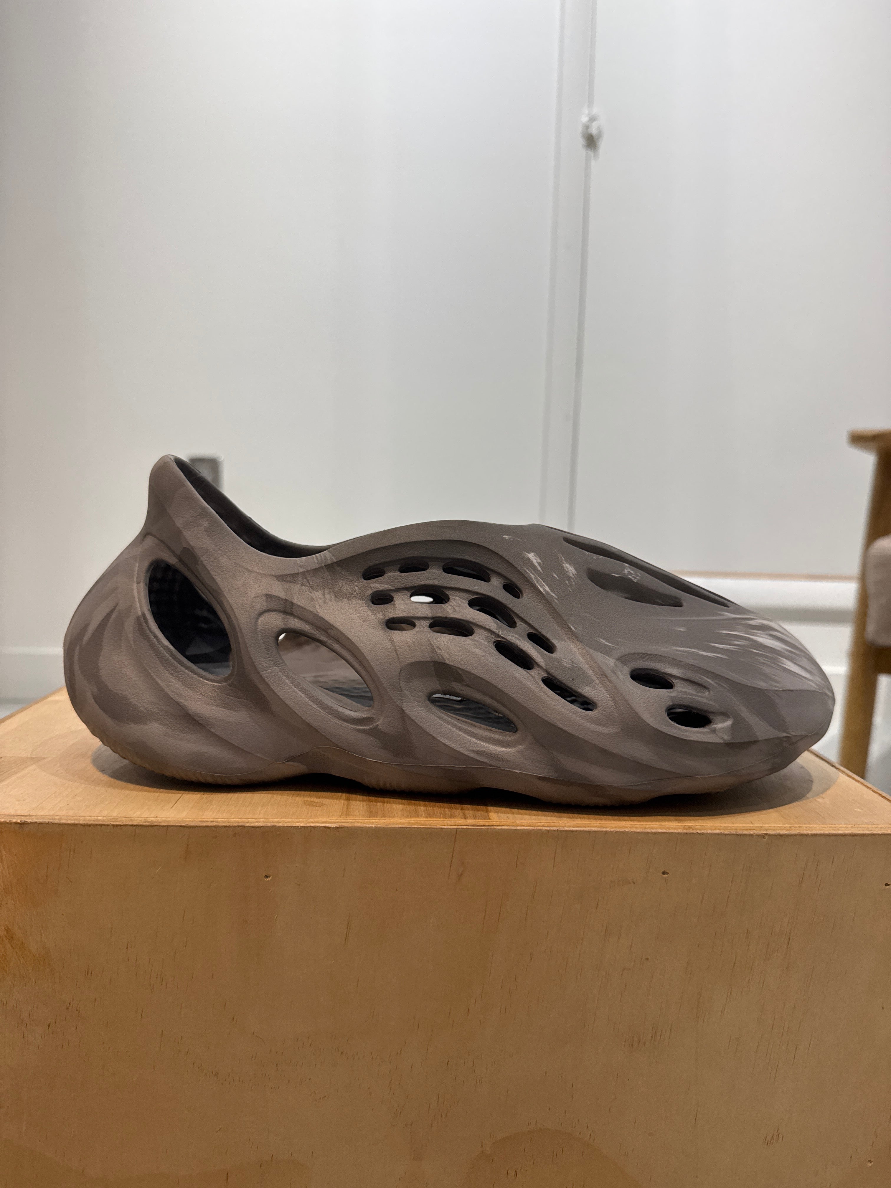 Yeezy Foam RNR MX Granite