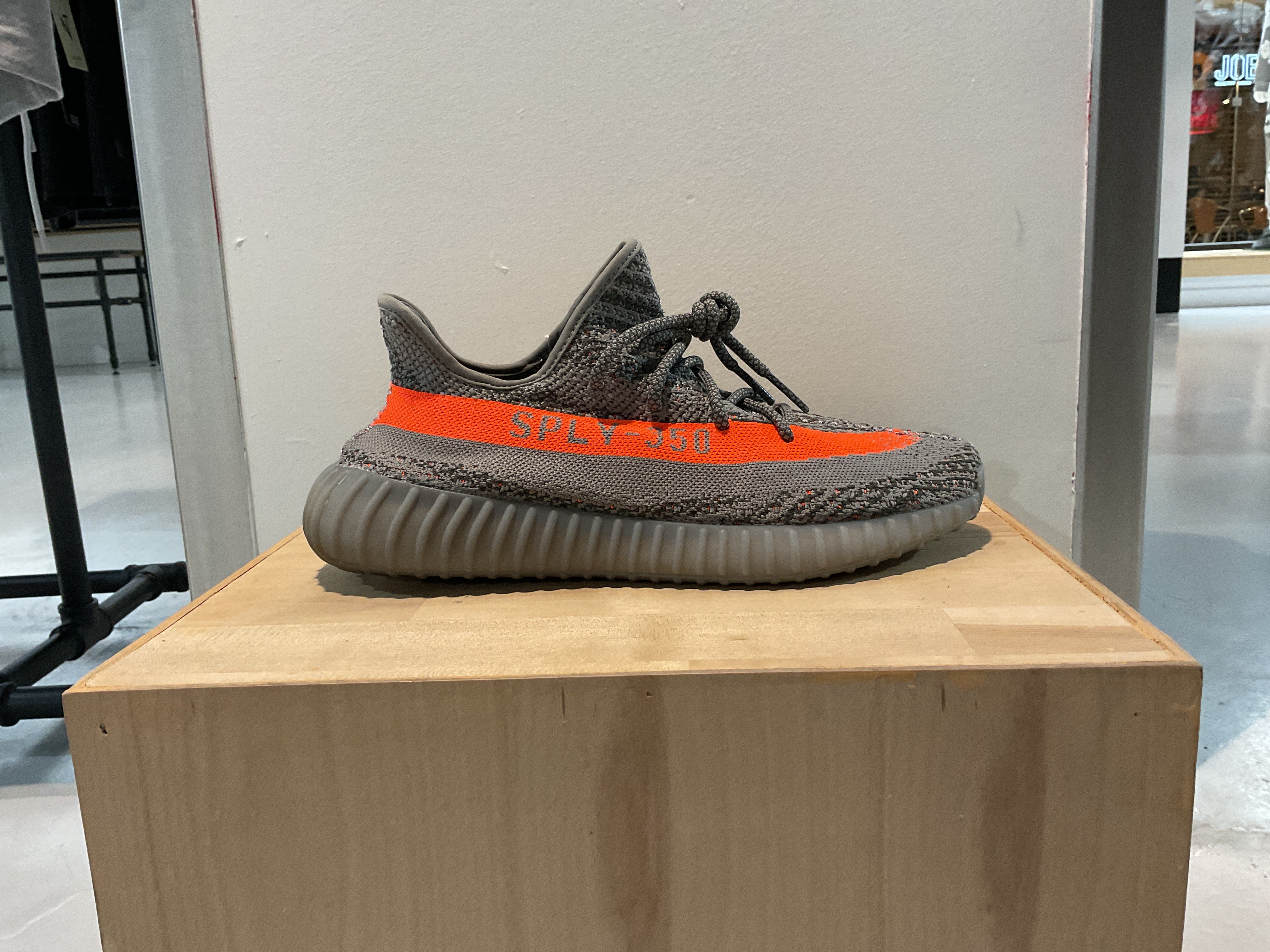 Pre-Owned Yeezy Boost 350 V2 'Beluga Reflective'