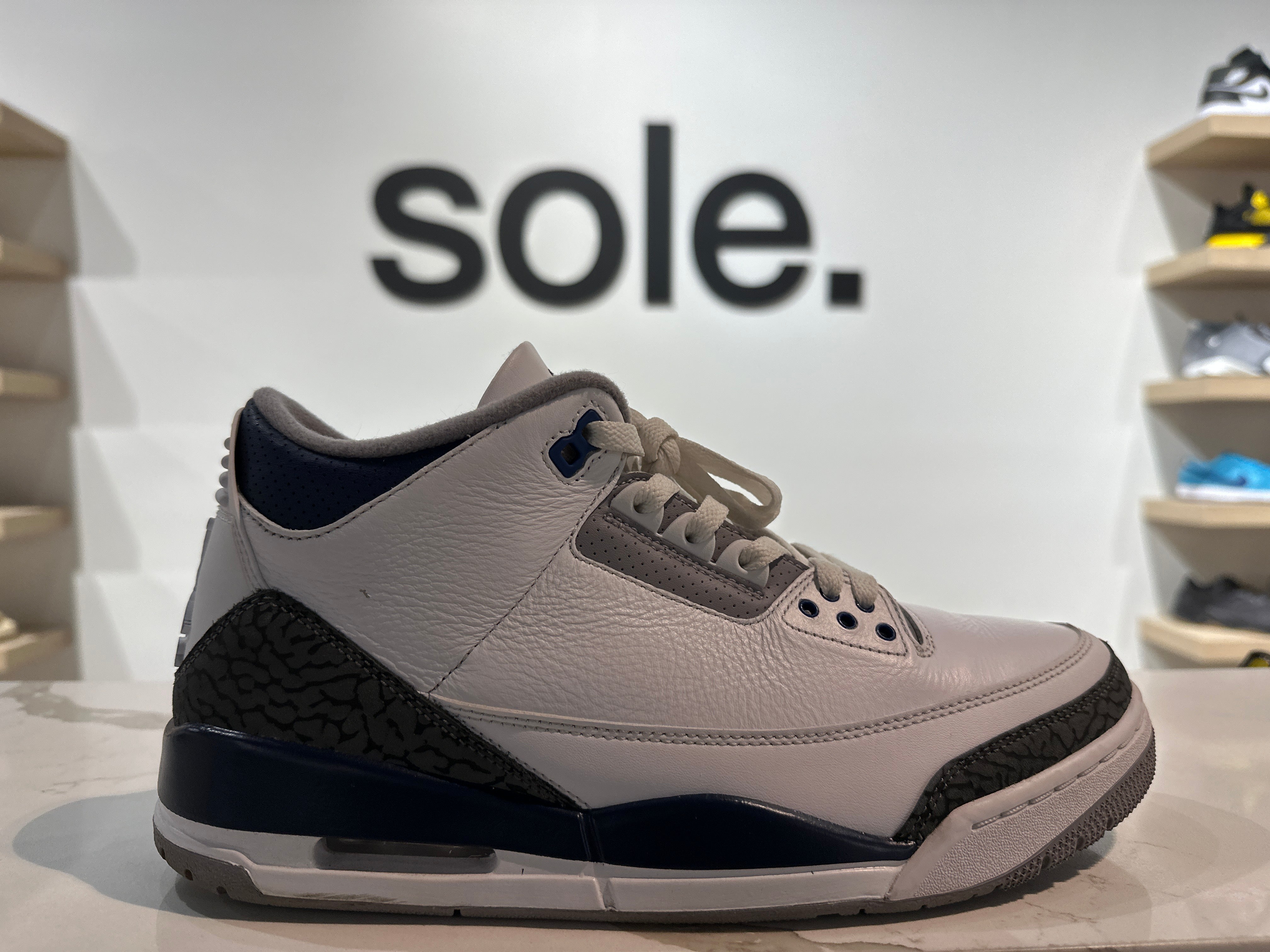 Pre-Owned Air Jordan 3 Retro 'Midnight Navy'