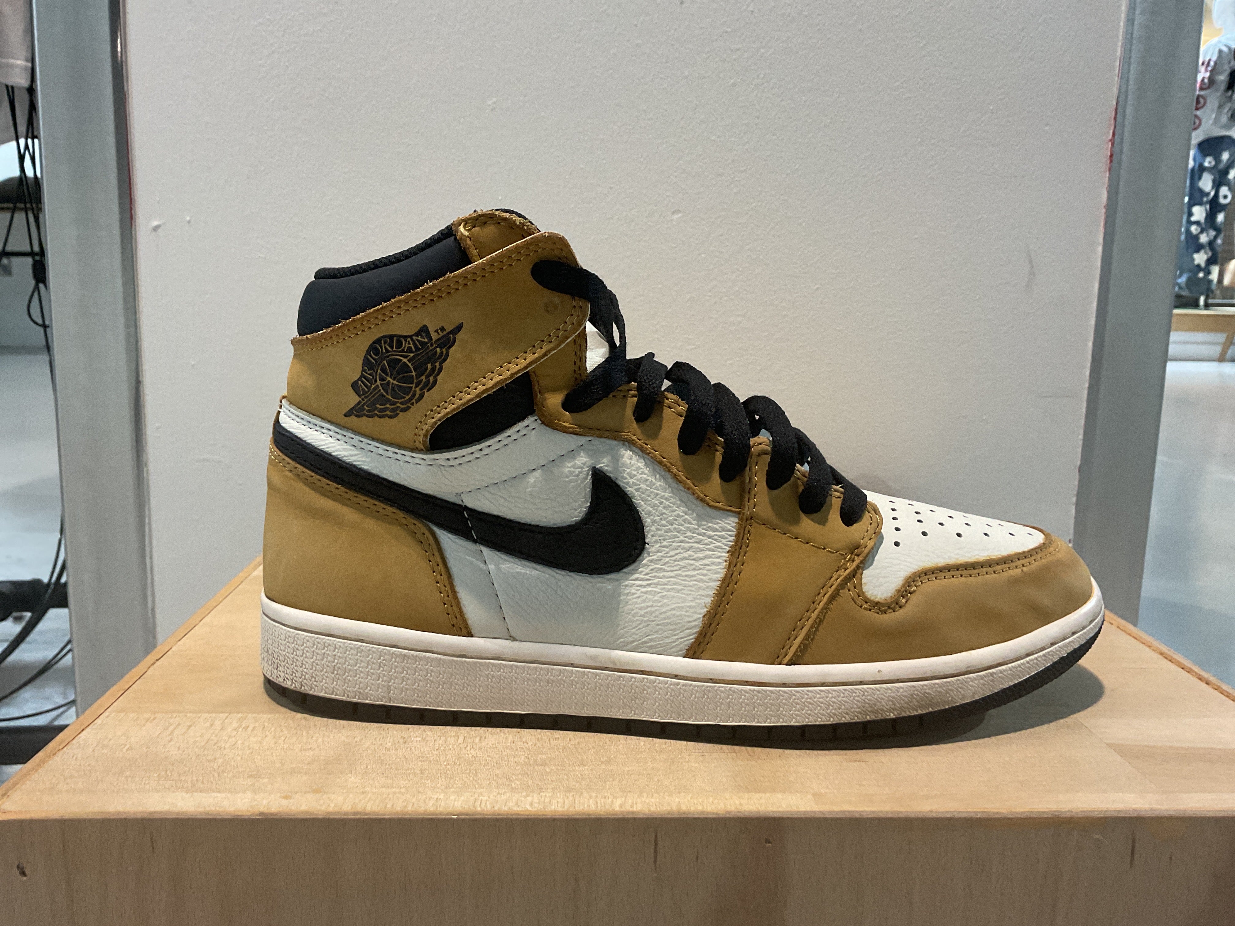 Pre-Owned Air Jordan 1 Retro High OG 'Rookie of the Year'