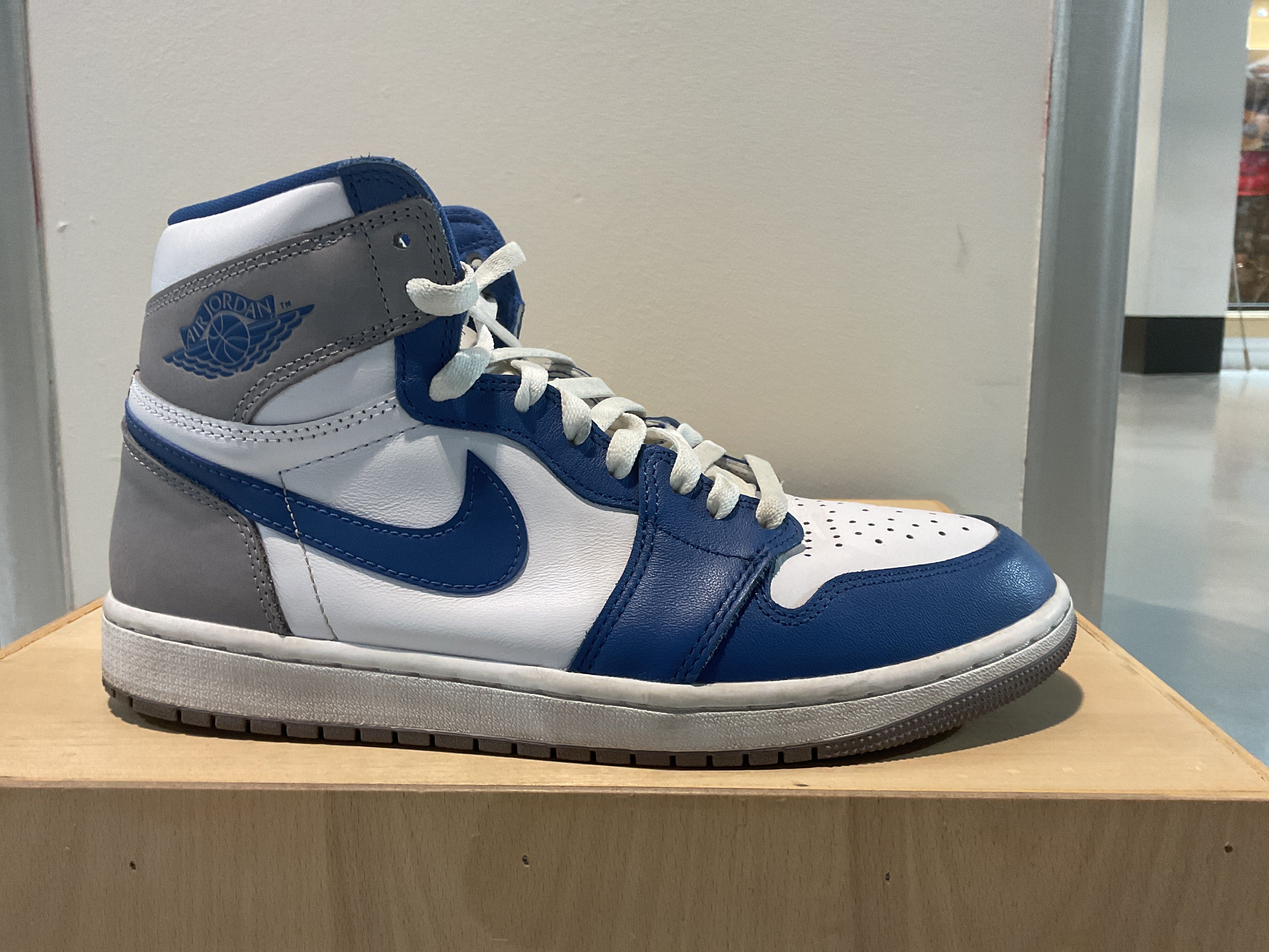 Pre-Owned Air Jordan 1 Retro High OG 'True Blue'