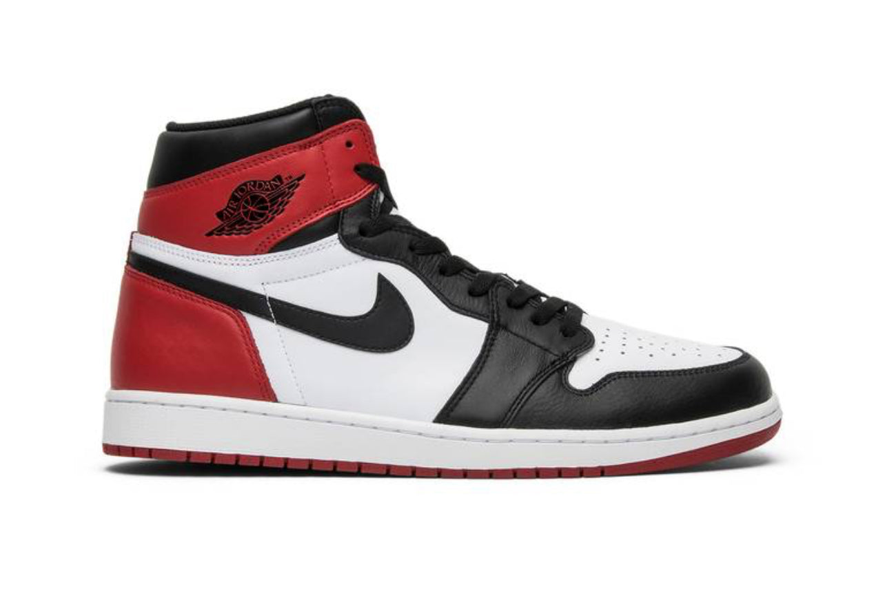 Air Jordan 1 Retro High OG 'Black Toe' 2016