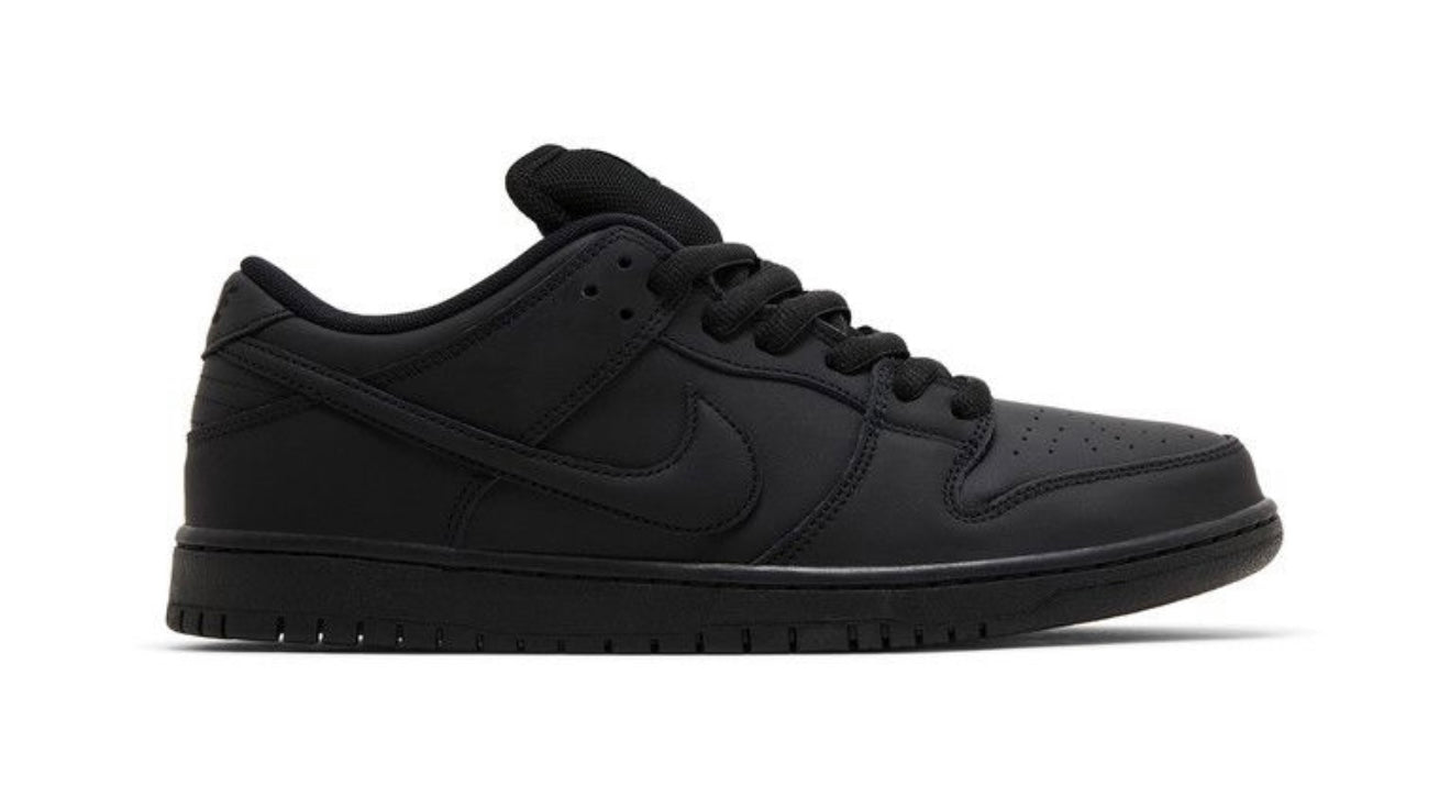 Dunk Low Pro SB 'Triple Black'