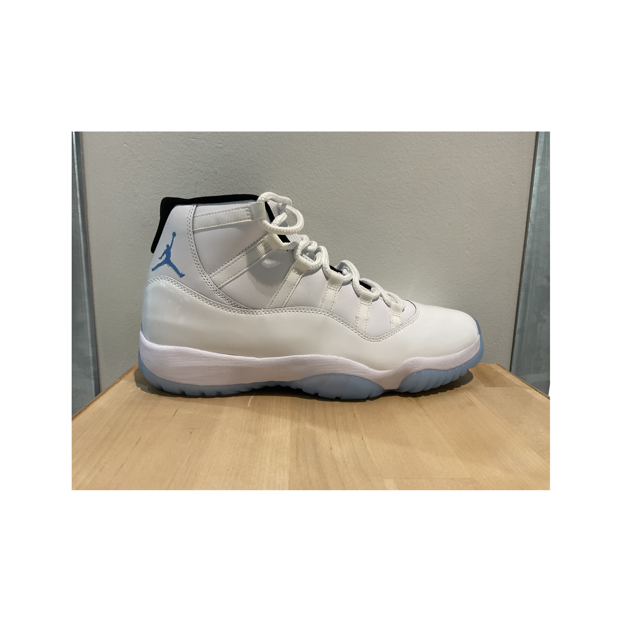 Pre-Owned Air Jordan 11 Retro 'Legend Blue / Columbia' 2024