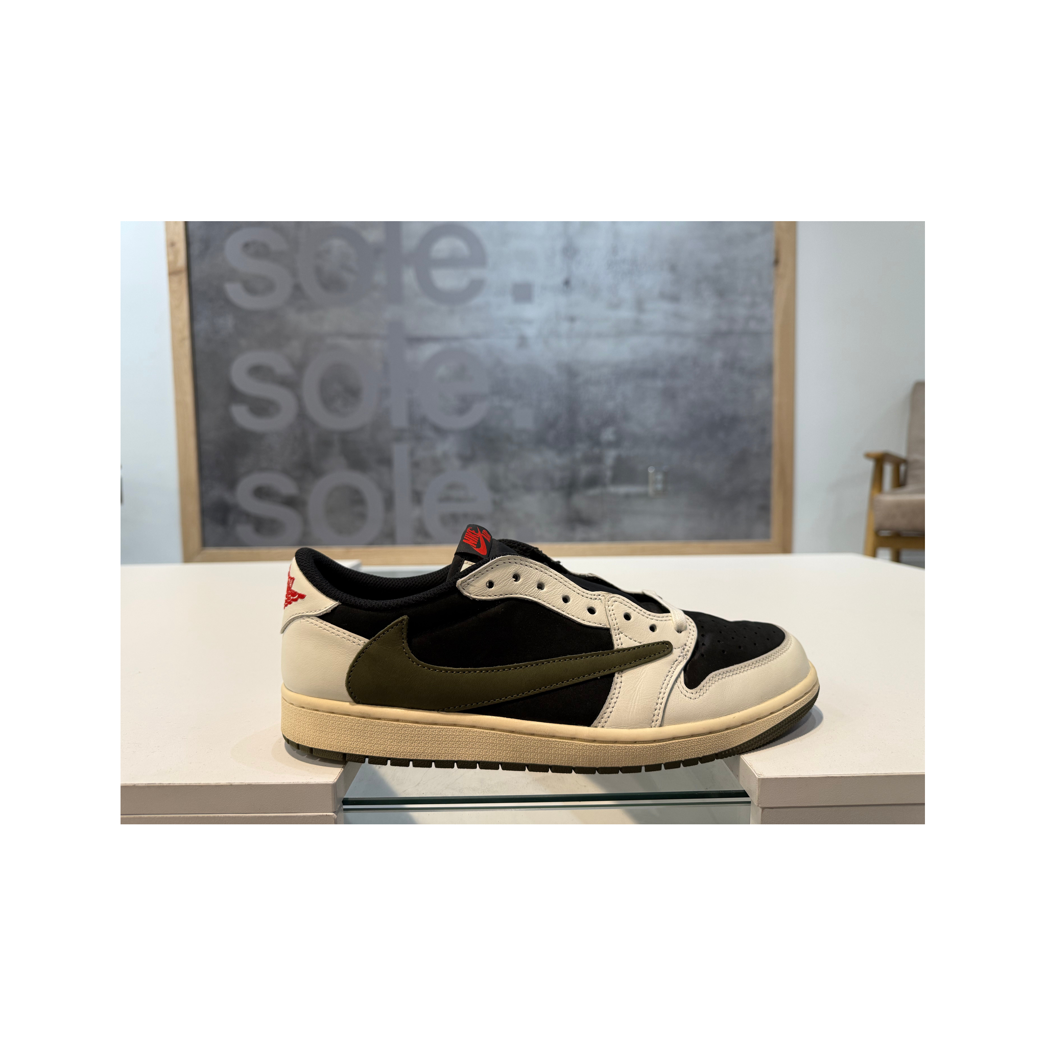Pre-Owned Travis Scott x Women’s Air Jordan 1 Retro Low OG SP ‘Olive’