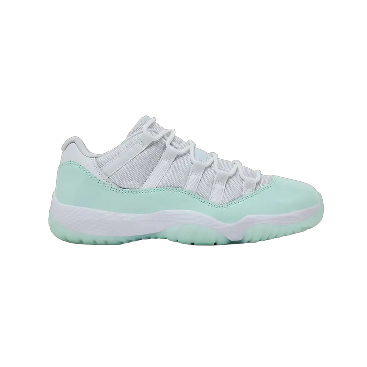 Wmns Air Jordan 11 Retro Low 'Igloo'